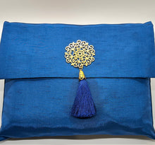 Load image into Gallery viewer, Prayer rug, subha, and Qur'an selection set