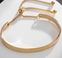 Load image into Gallery viewer, Bracelet adjustable with Ayatul Kursi
